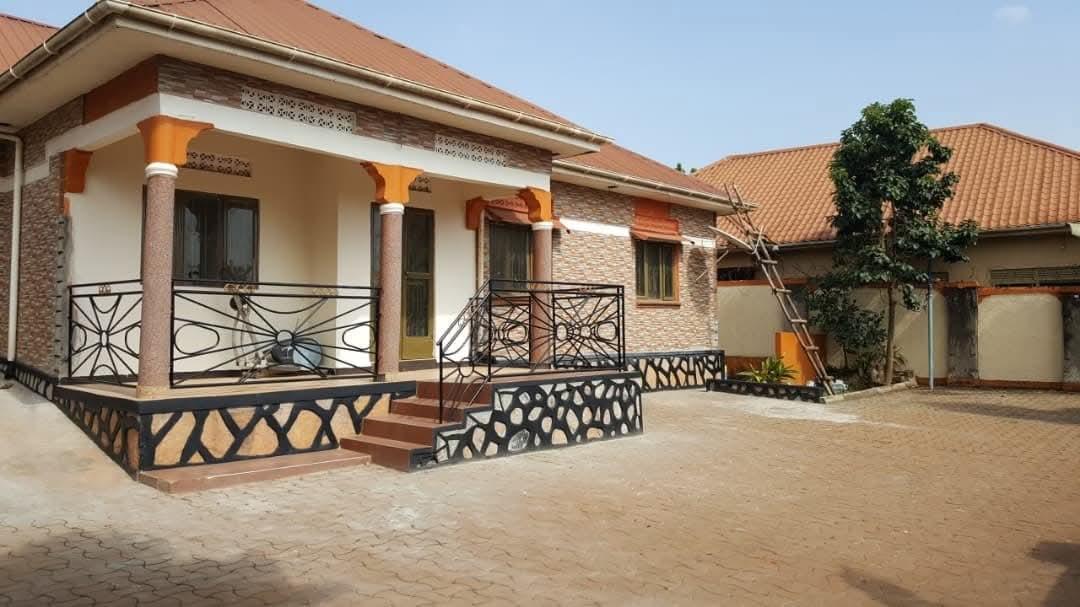 Residential House for Sale in Namugongoarwa –